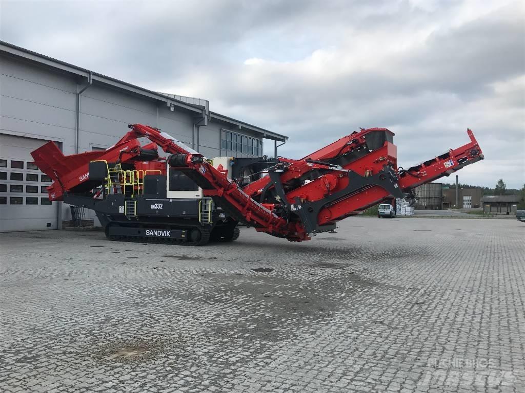 Sandvik QH 332 DDHS Mobile knuseverk