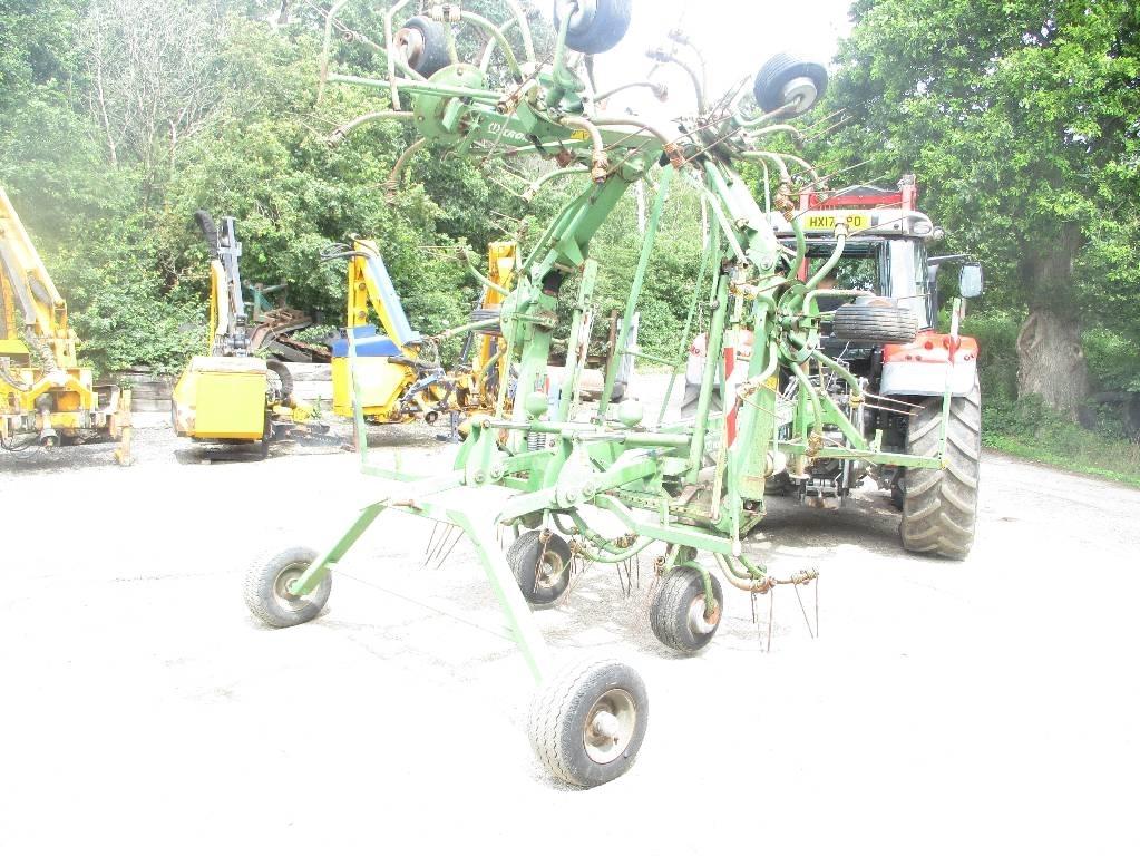Krone KWT 10.50/8x7 Raker og høyvendere