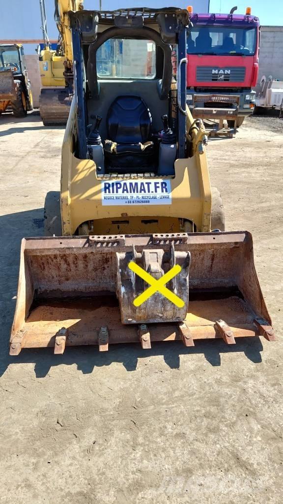 CAT 216 B Minilastere
