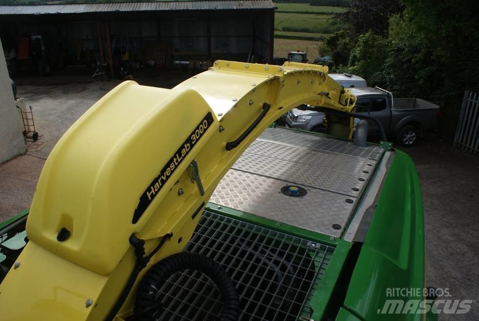 John Deere 8400 T Selvdrevne fôrhøstere