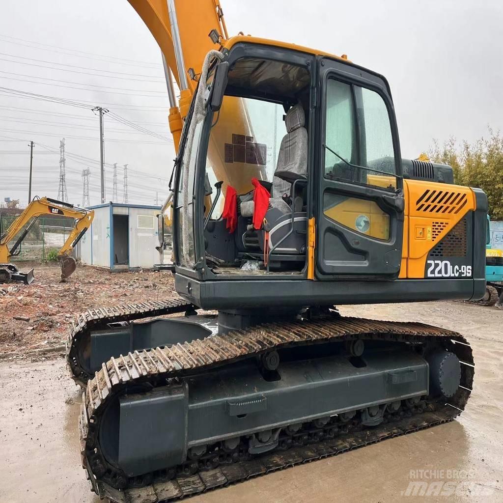Hyundai R220LC-9S Beltegraver