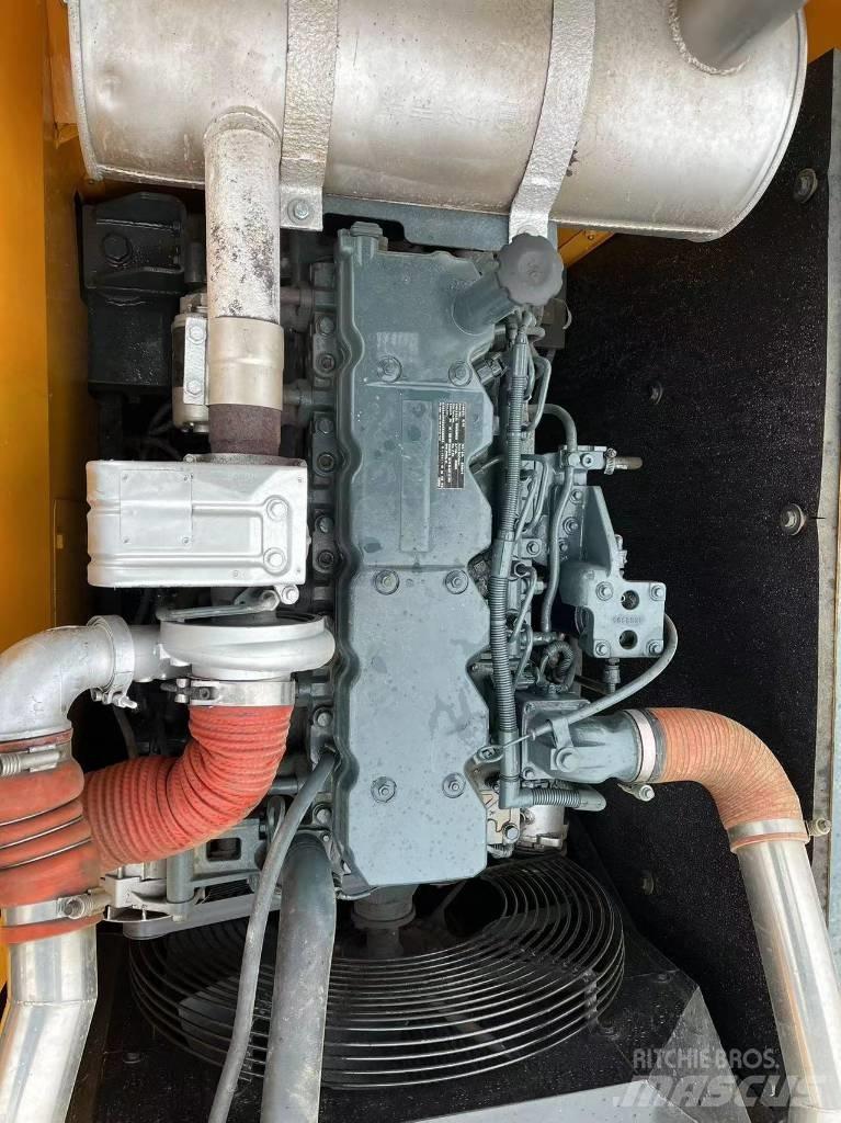 Hyundai R220LC-9S Beltegraver