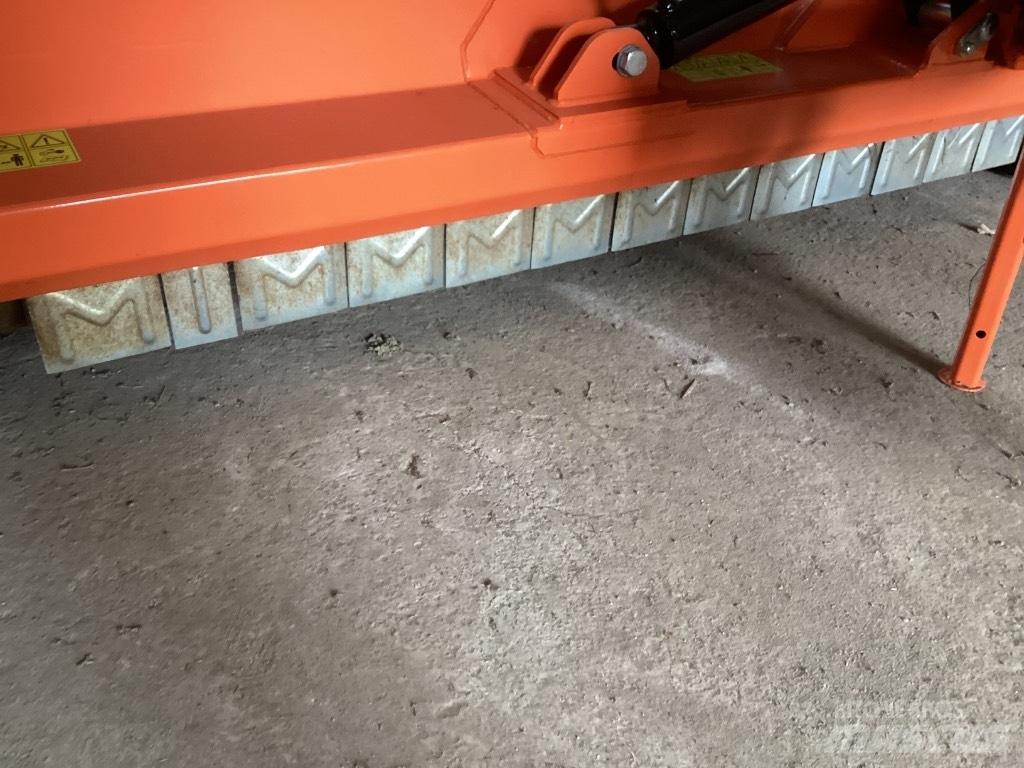 Tarmo PM 220 Beitepussere og toppkuttere