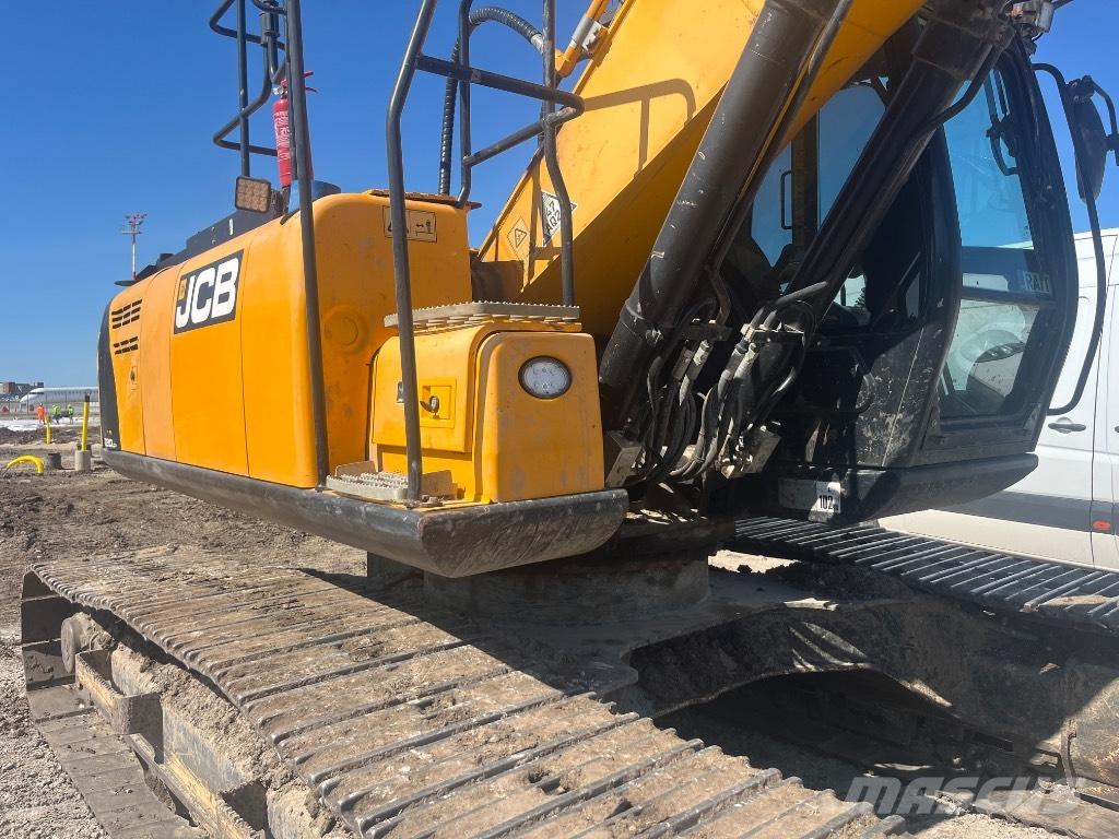 JCB JS 220 LC Beltegraver