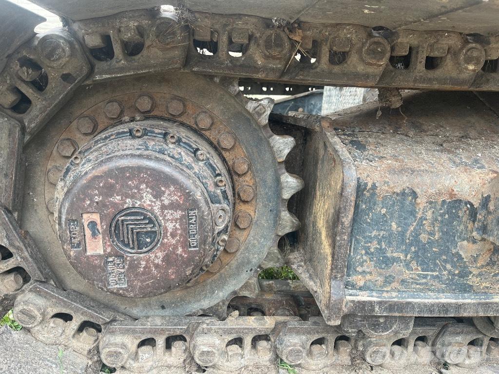 JCB JS 220 LC Beltegraver