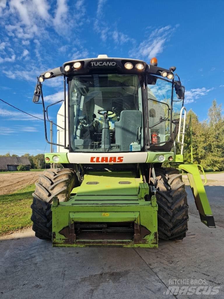 CLAAS Tucano 320 Skurtreskere