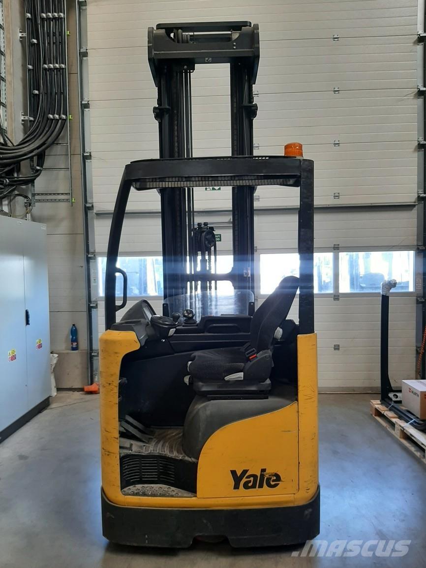 Yale MR14 Skyvemasttruck
