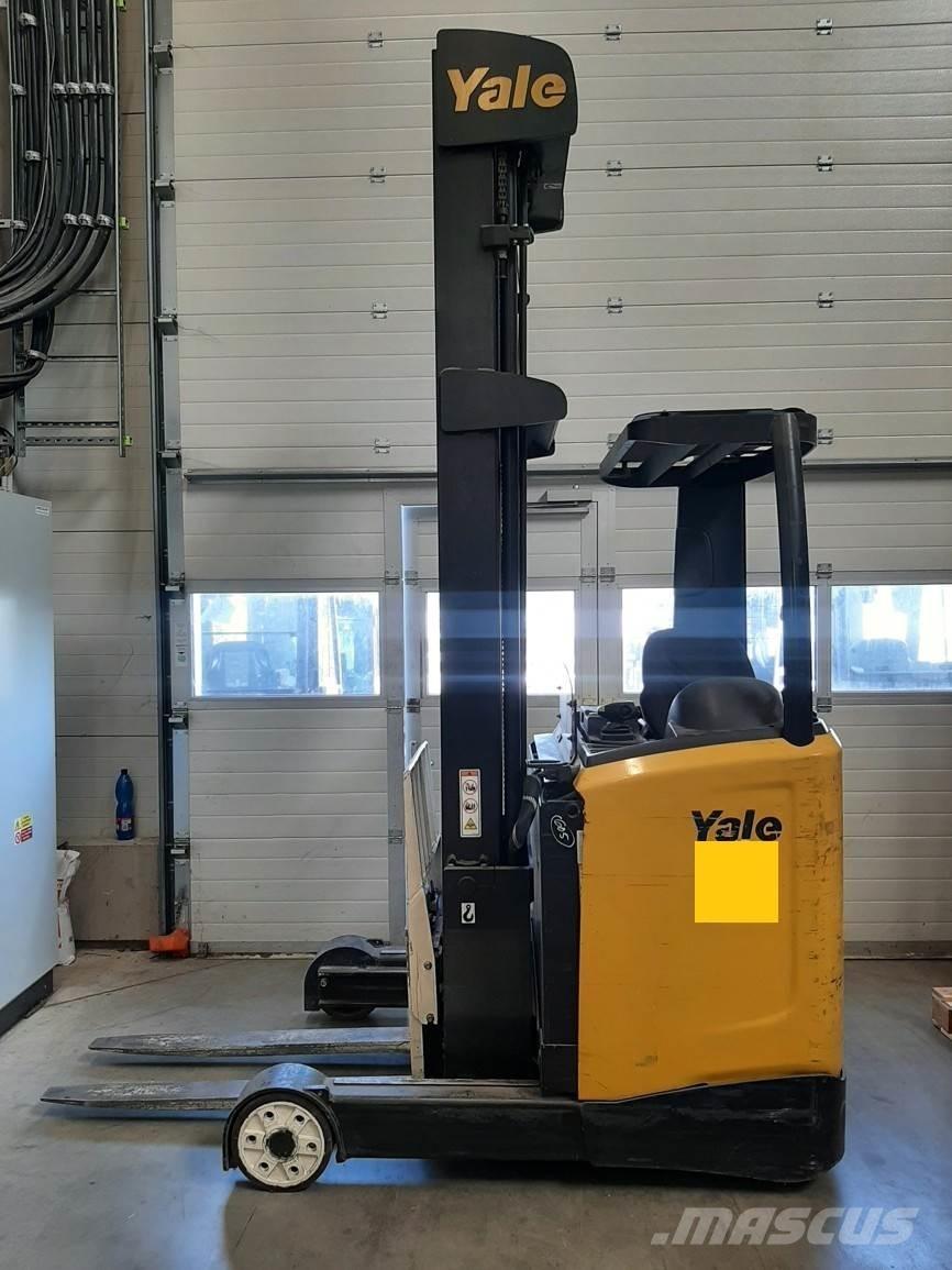 Yale MR14 Skyvemasttruck