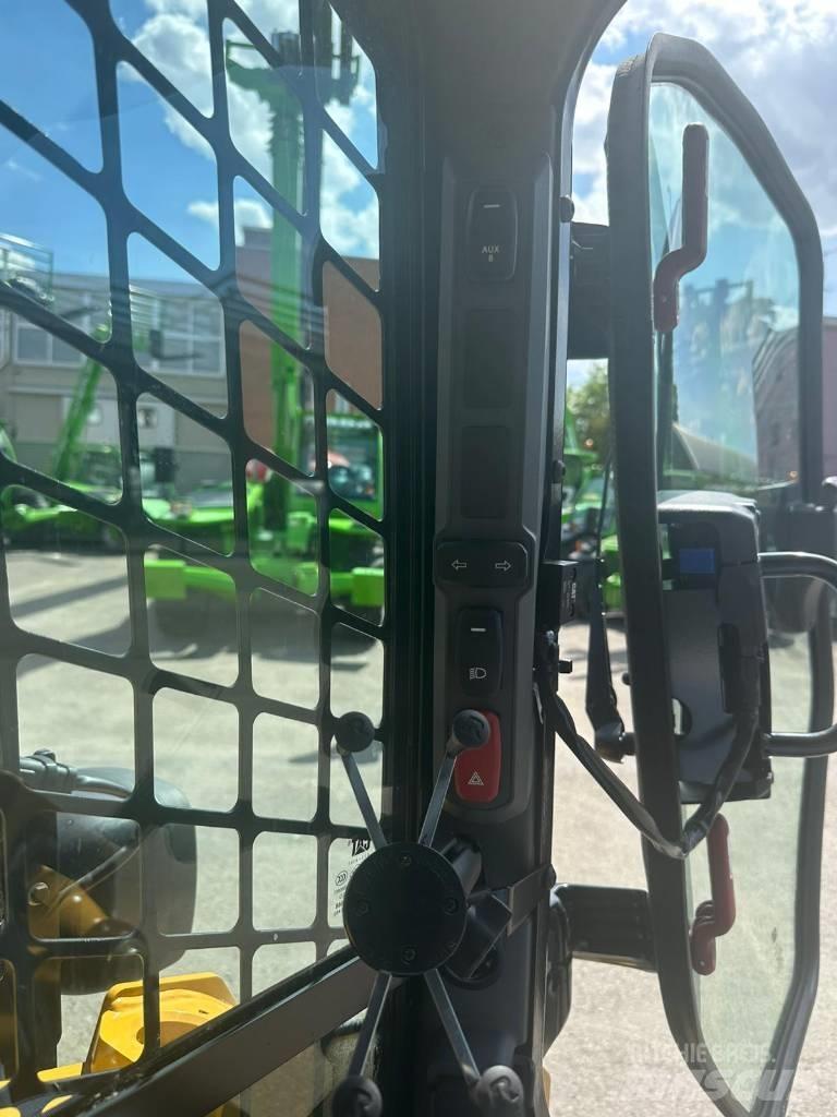 CAT 255 Beltelastere