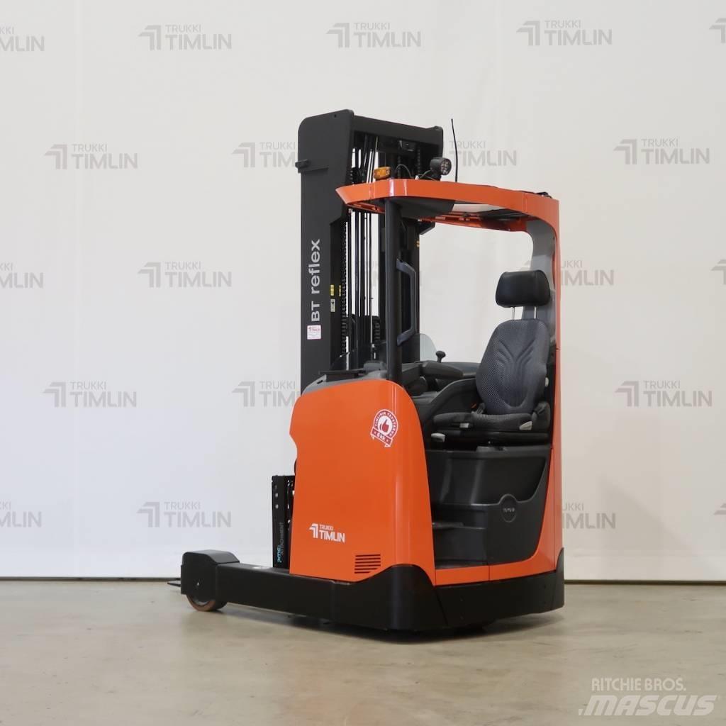 Toyota RRE160H Skyvemasttruck