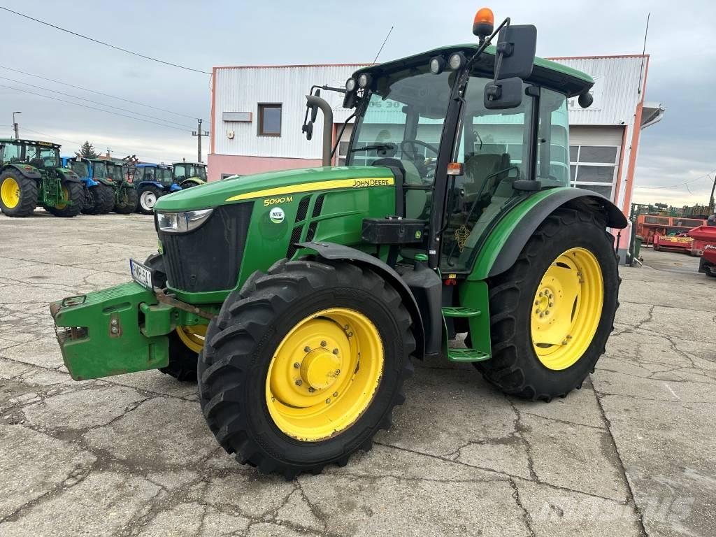 John Deere 5090 M Traktorer