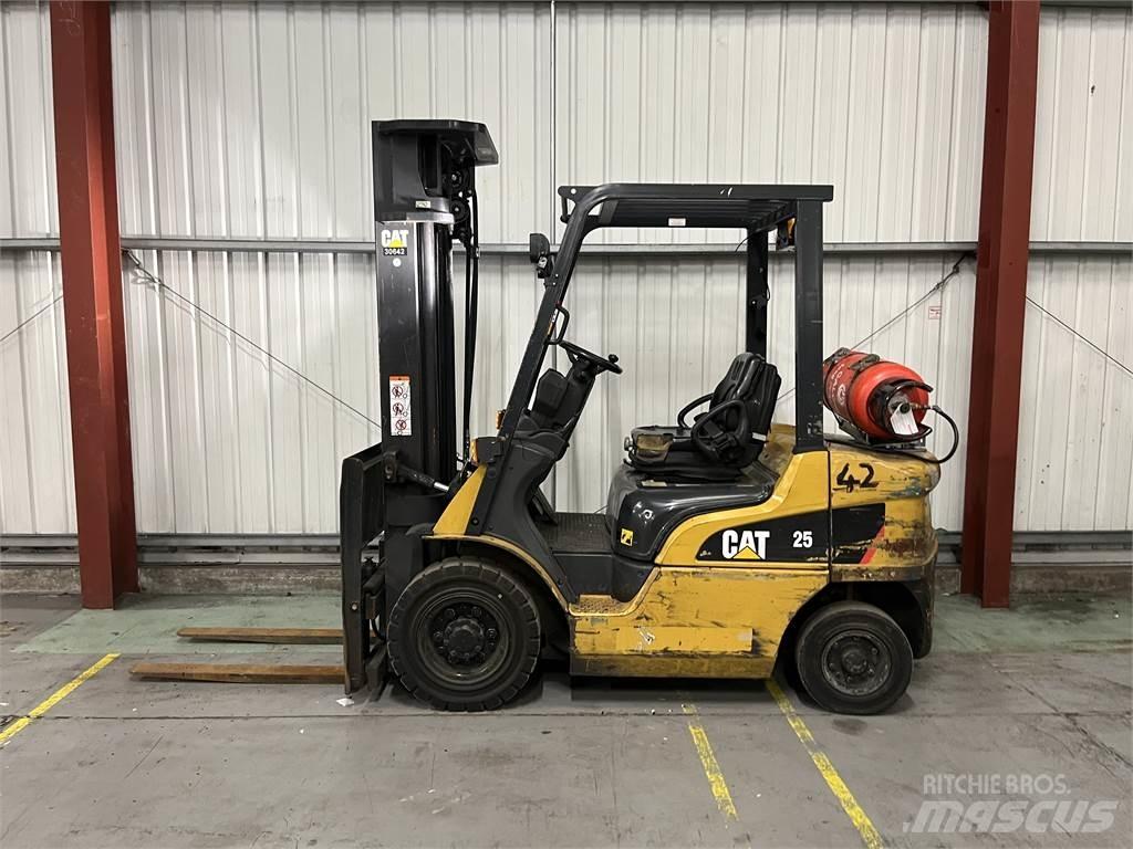 CAT GP25NT Propan trucker
