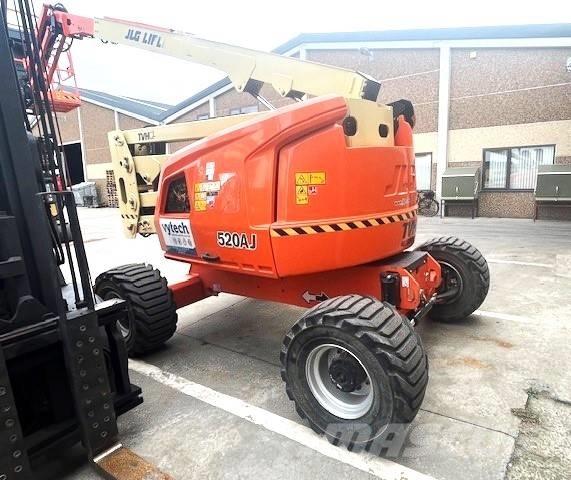 JLG 520 AJ Leddede bomlifter