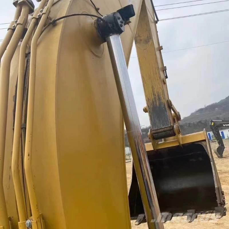 CAT 329 D Beltegraver