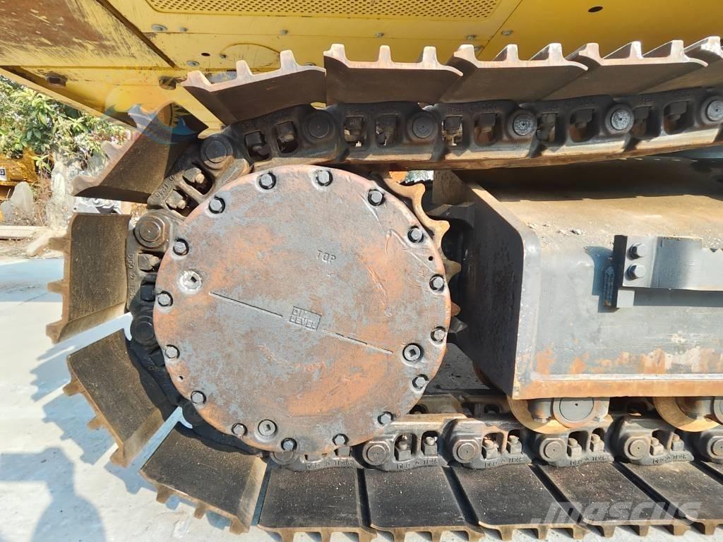 Komatsu PC 400-8 Beltegraver
