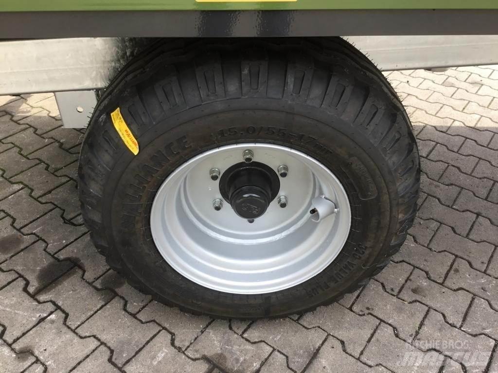 Fliegl EDK 50 FOX Rundballehengere