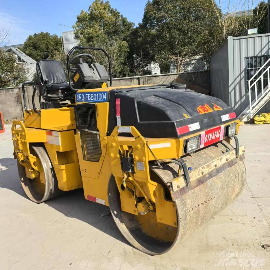 Dynapac CC 142 Tandem Valser