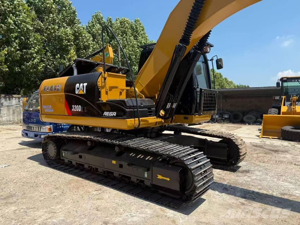 CAT 320 D Beltegraver
