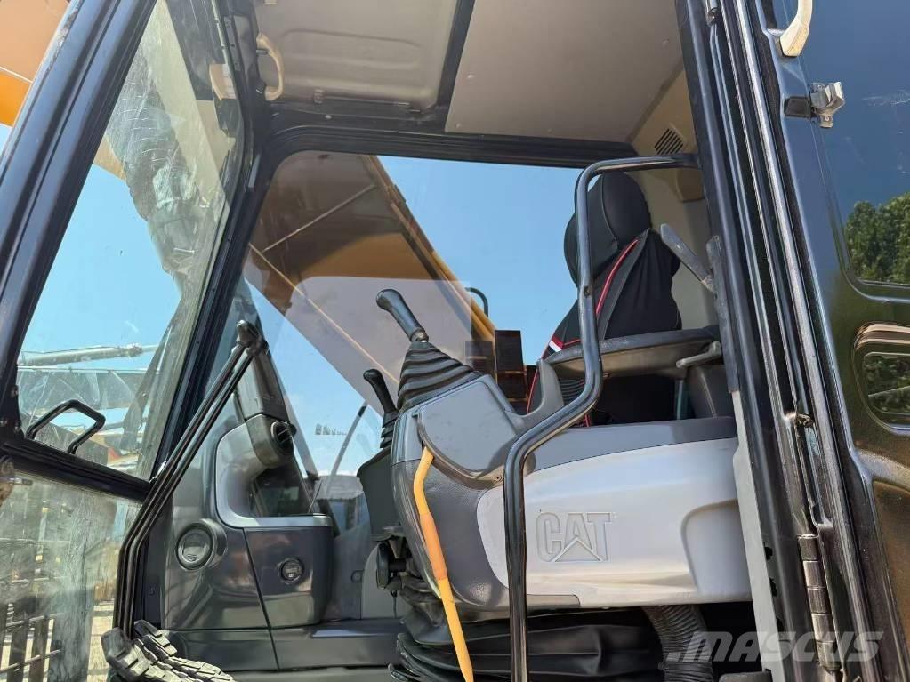 CAT 320 D Beltegraver