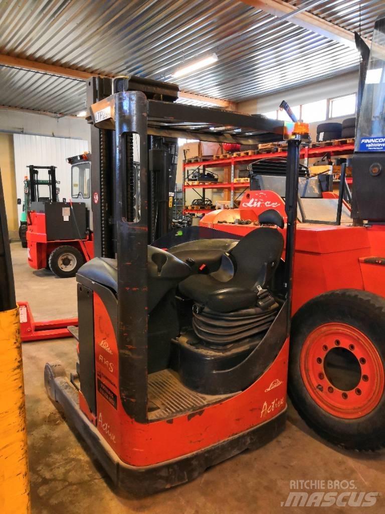 Linde R14AC Skyvemasttruck