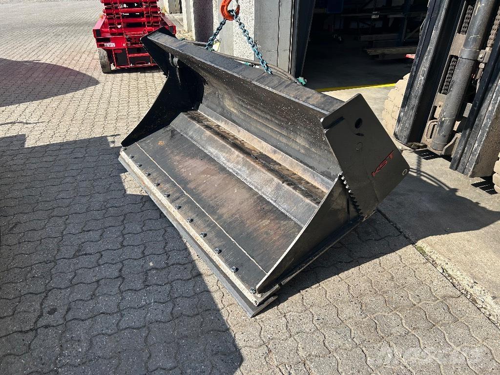  KST 4 i en skovl Skuffer