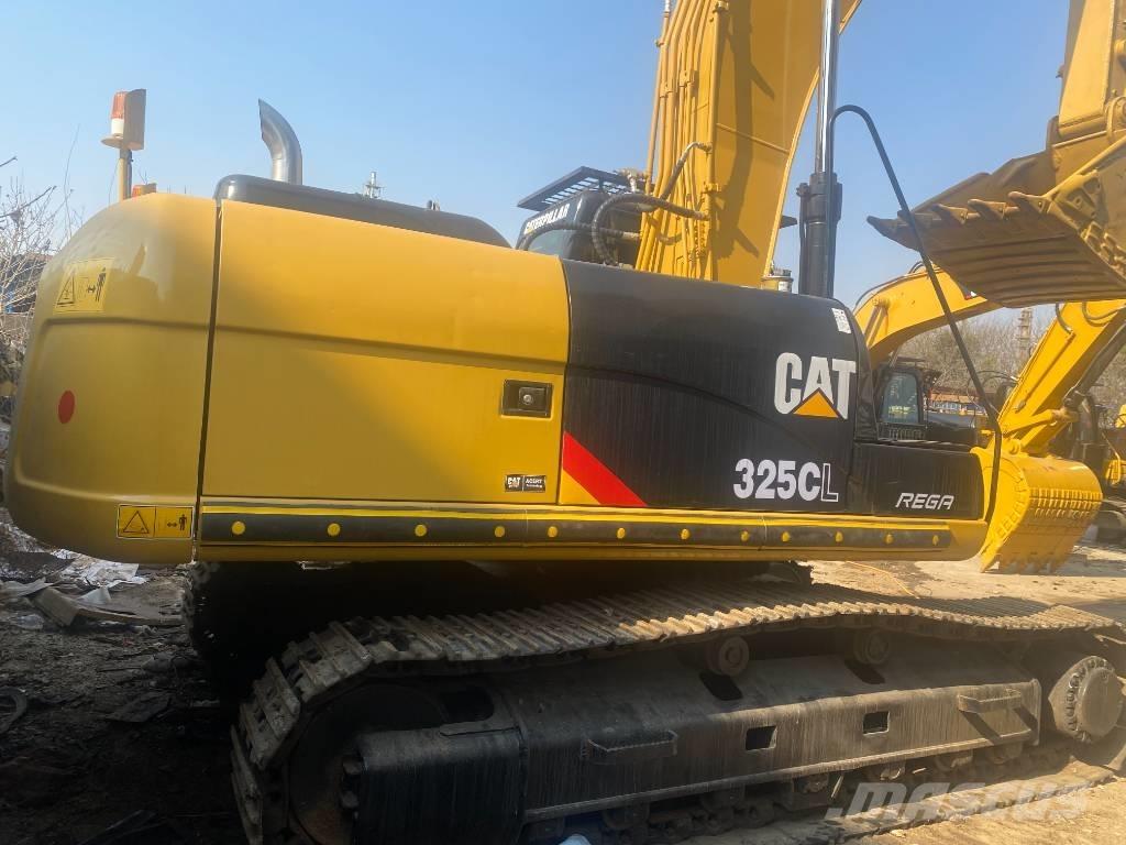 CAT 325 CL Beltegraver