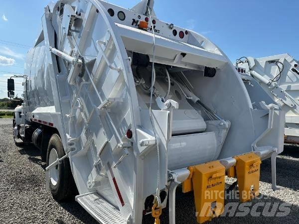 International 7400 Renovasjonsbil