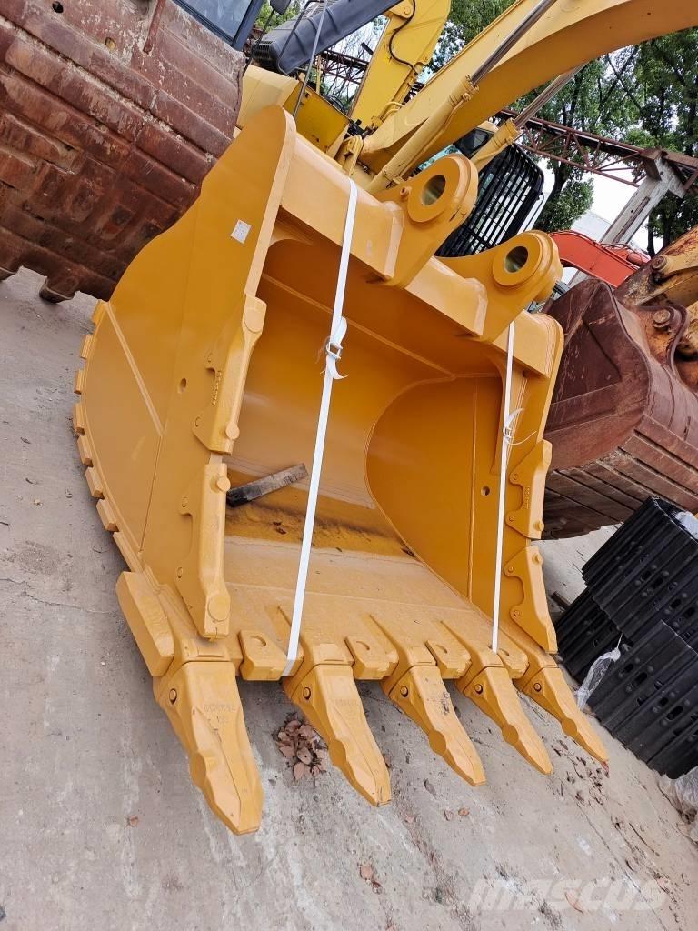 Komatsu PC 200-8N1 Beltegraver