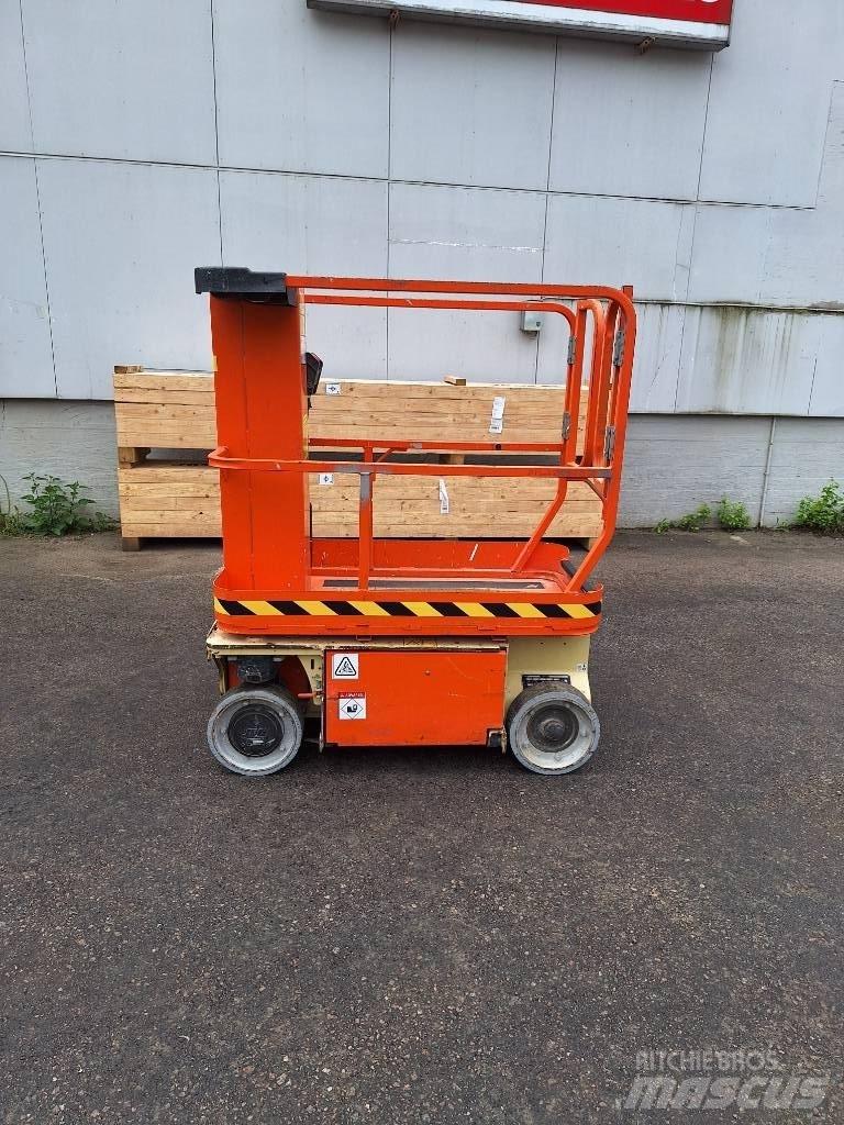 JLG 1230 ES Sakselifter