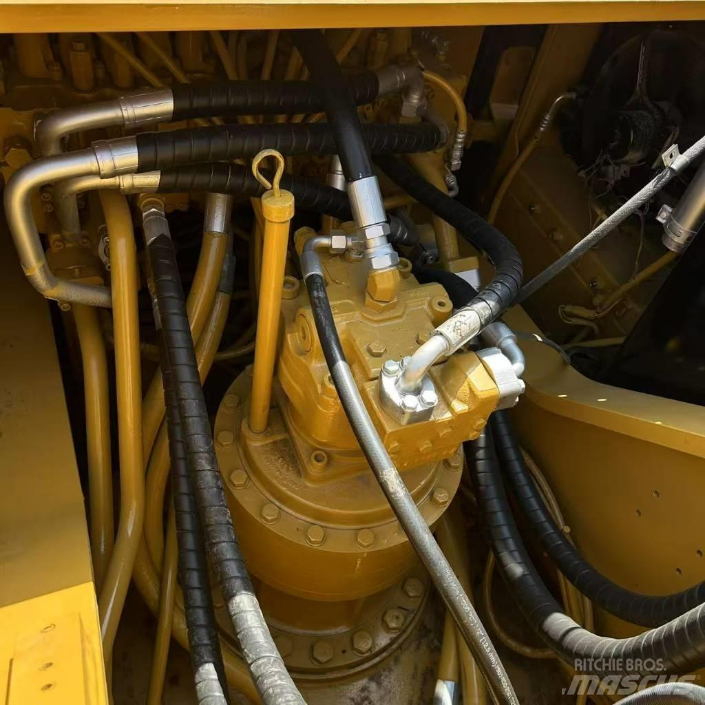 CAT 329 D 2L Beltegraver