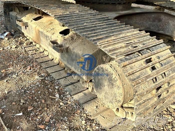 Komatsu PC200-8 Beltegraver