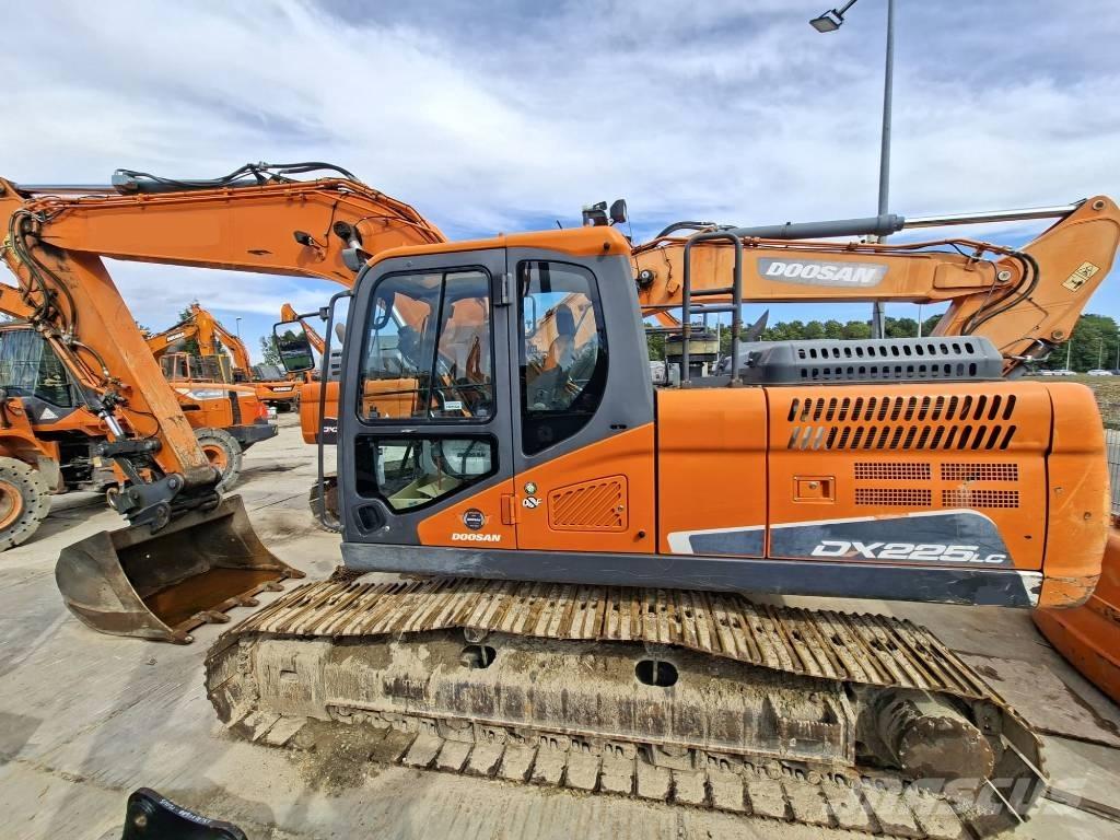 Doosan DX 225 LC-5 Beltegraver