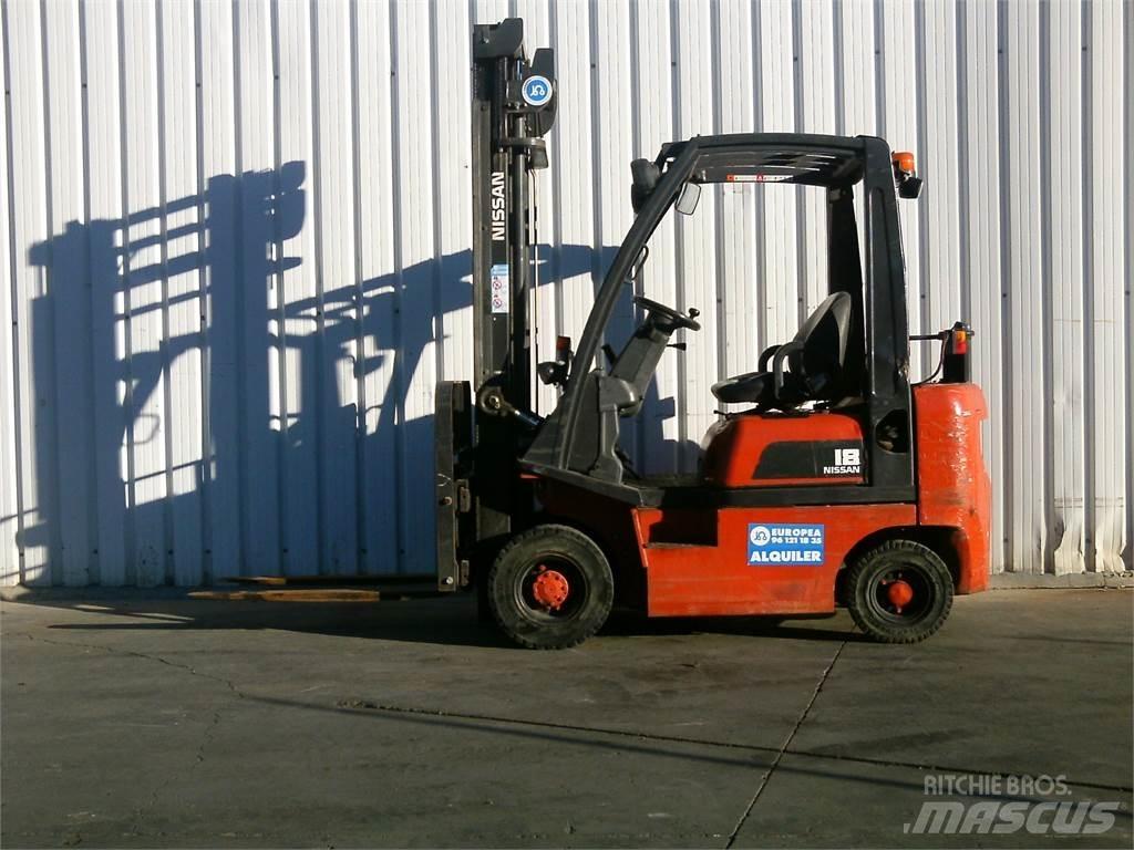 Nissan FD01A18Q Diesel Trucker