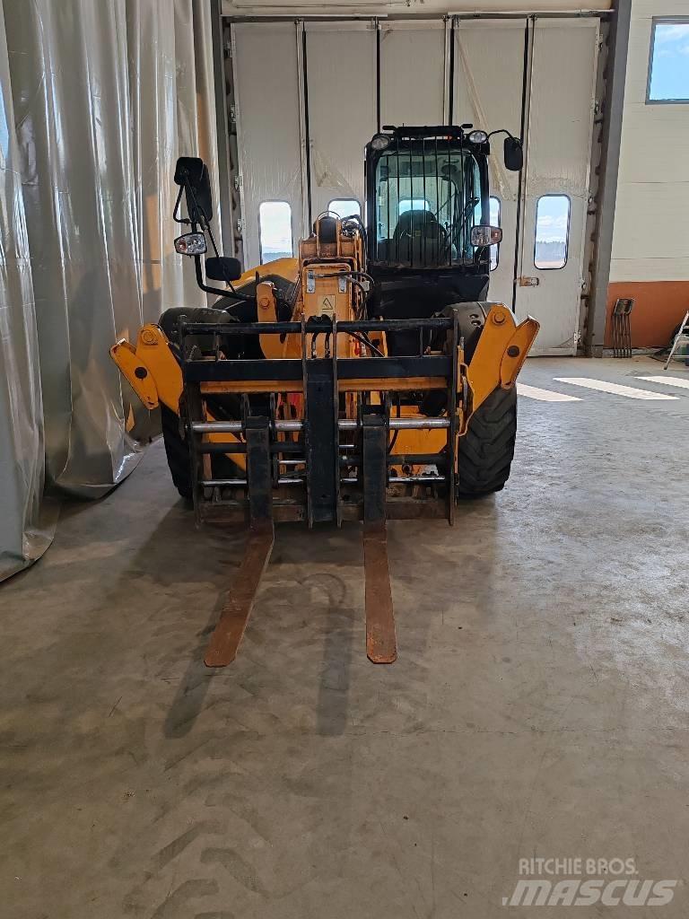 JCB 535-125 Hiviz Teleskoplastere