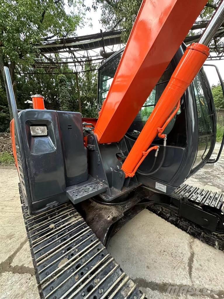 Hitachi 70 Beltegraver