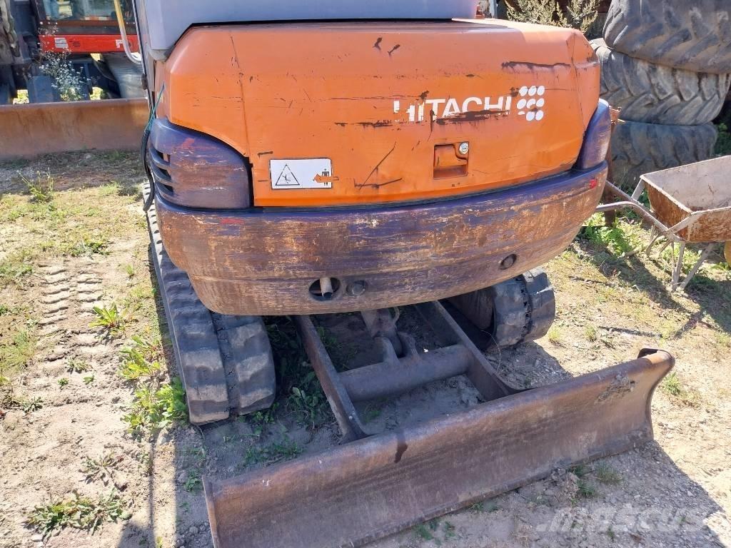 Hitachi EX 30-2 Minigravere <7t