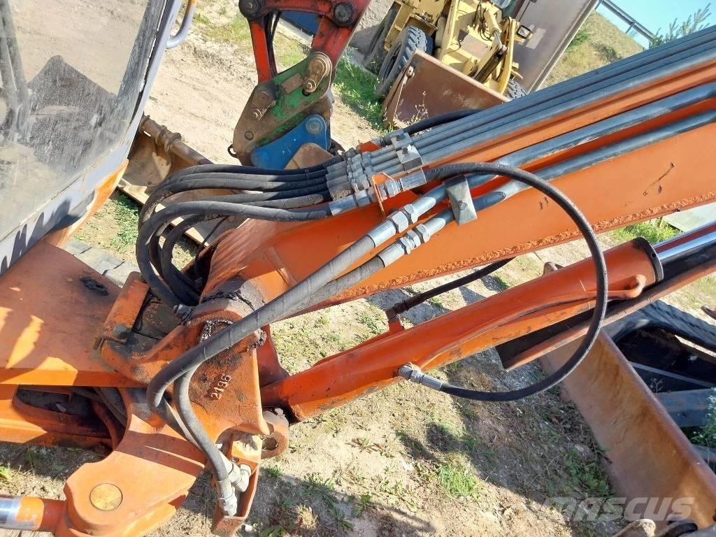 Hitachi EX 30-2 Minigravere <7t