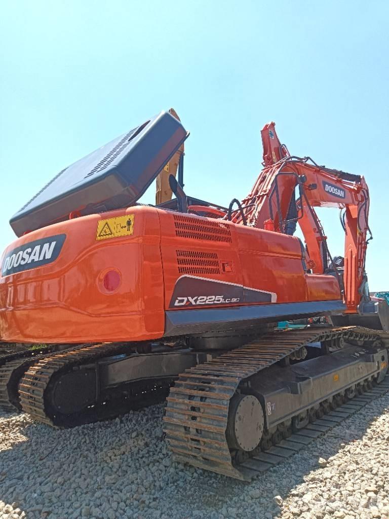 Doosan DX 225 Beltegraver
