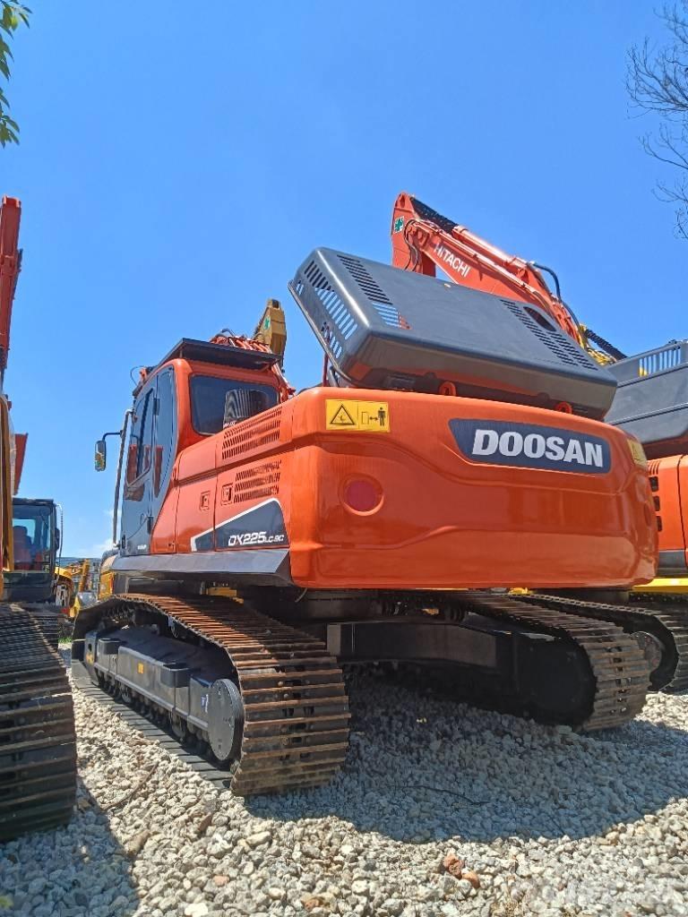 Doosan DX 225 Beltegraver