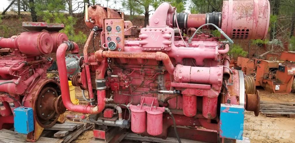 Cummins VT1710 Motorer
