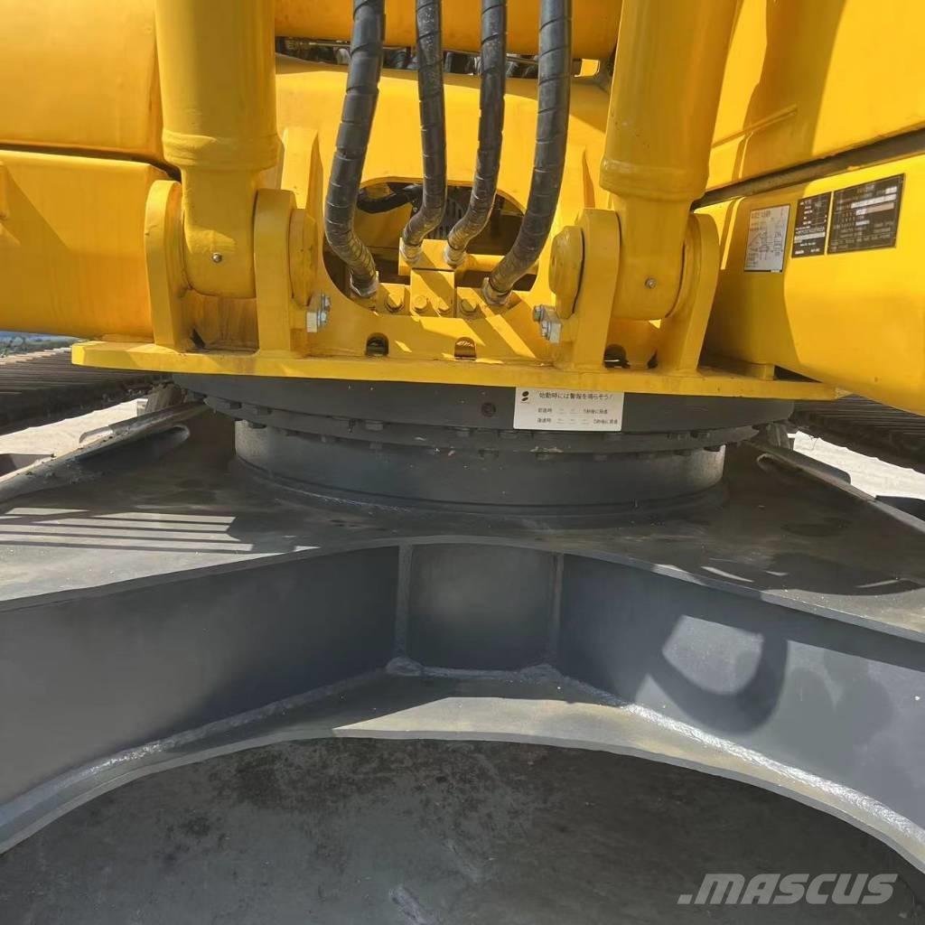 Komatsu PC 130-7 Beltegraver