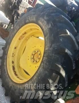  Pneus 460/85R38 Dekk, hjul og felger