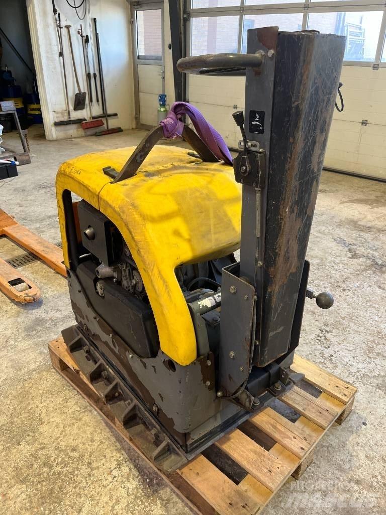 Atlas Copco LG 504 Hjullaster til komprimering