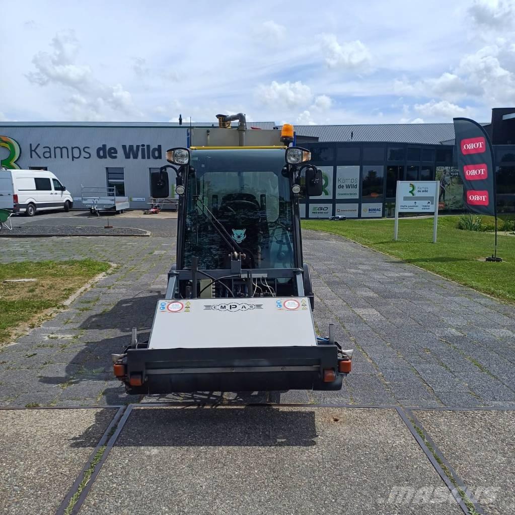 Multihog CX 75 MPV/redskapsbærer