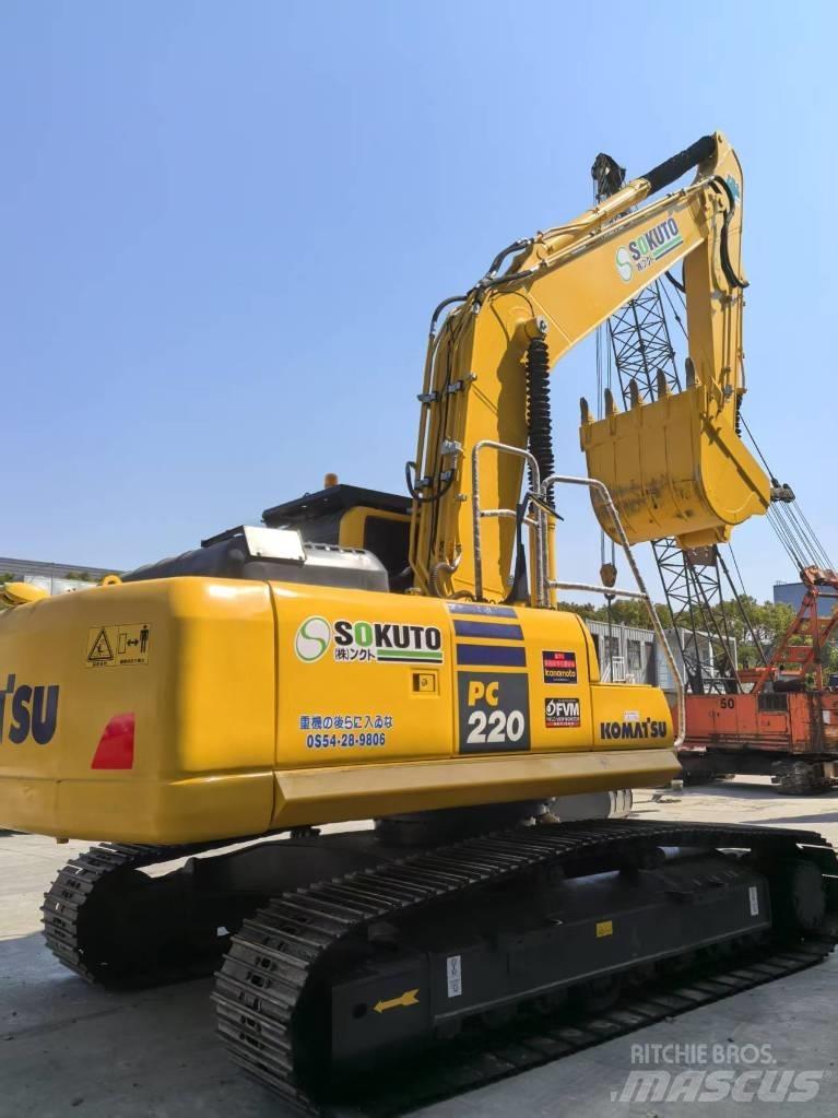 Komatsu PC 220-8 Beltegraver