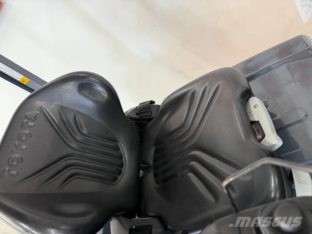 Toyota 11032 - 8FBM16T Elektriske trucker