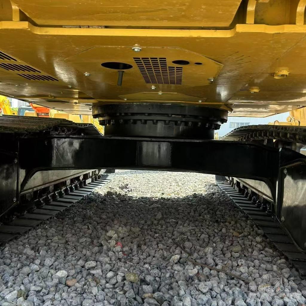 CAT 324D2L Beltegraver
