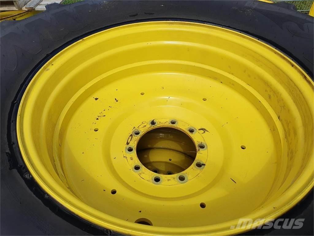 Mitas 650/85R38 x2 Dekk, hjul og felger