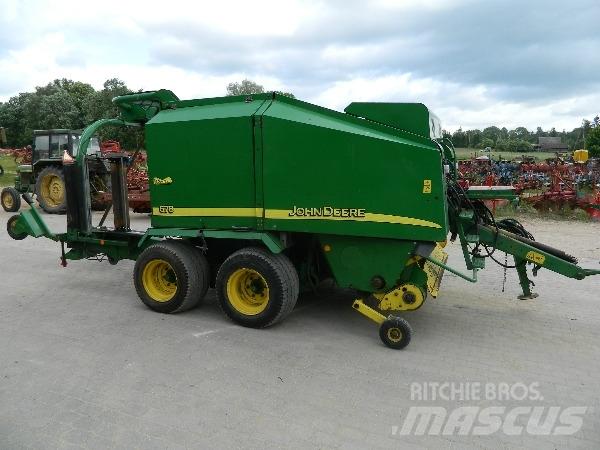John Deere 678 Rundballepresser