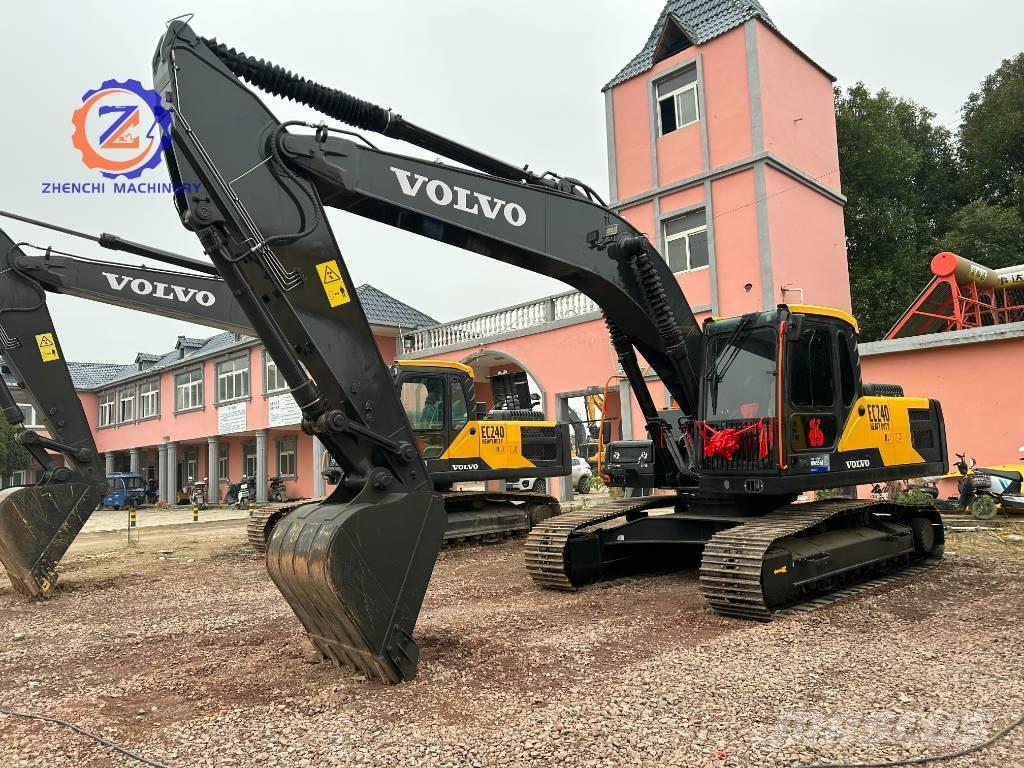Volvo EC 240 Beltegraver